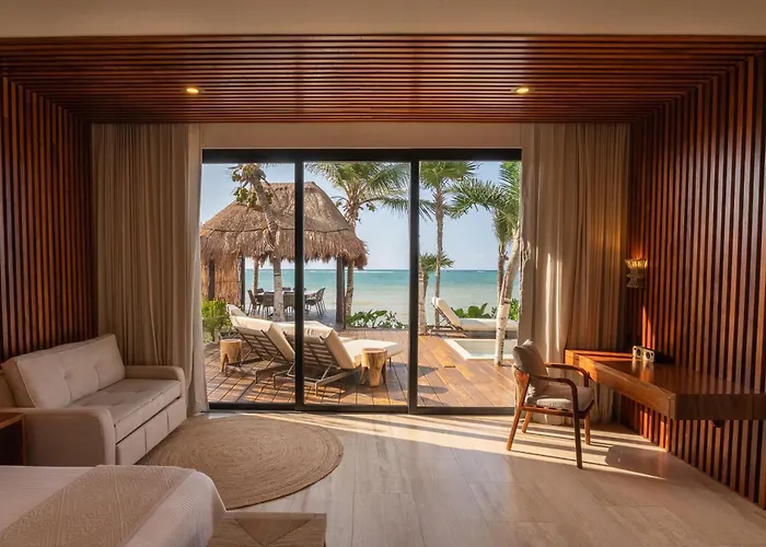 Villa Tulumar Beachfront Luxury Villa- Full Service